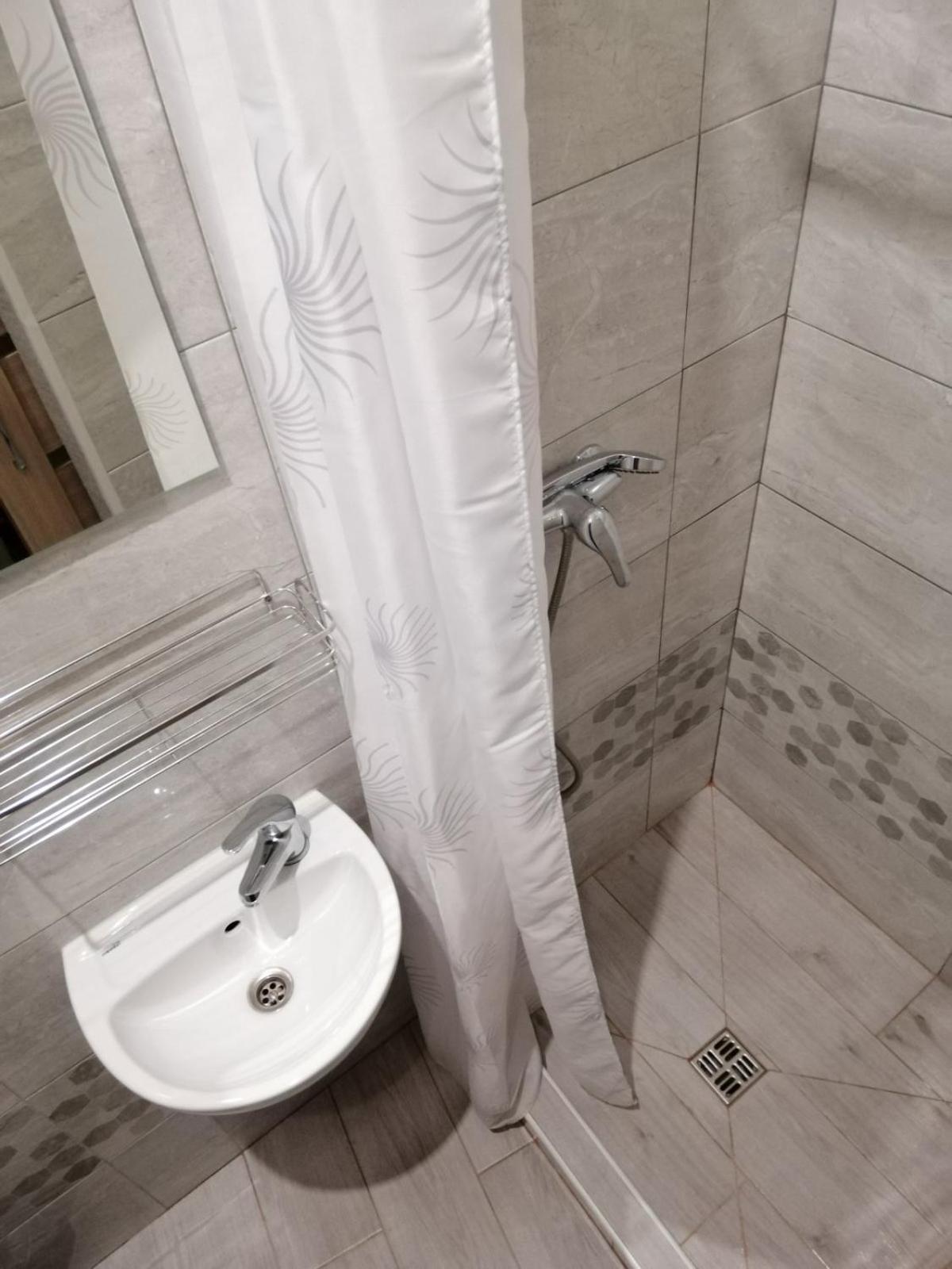 Apartments Near Rynok Square On Staroyevreyska And Fedorova Streets Lviv Room photo