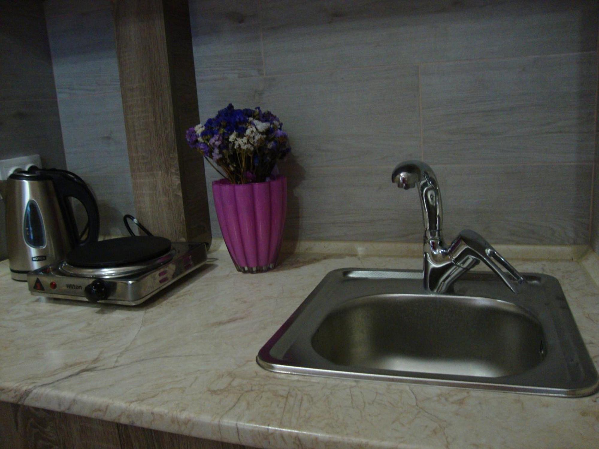 Apartments Near Rynok Square On Staroyevreyska And Fedorova Streets Lviv Room photo
